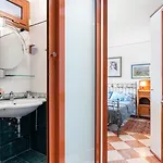 Via Etnea Cozy With Balcony Apartament *